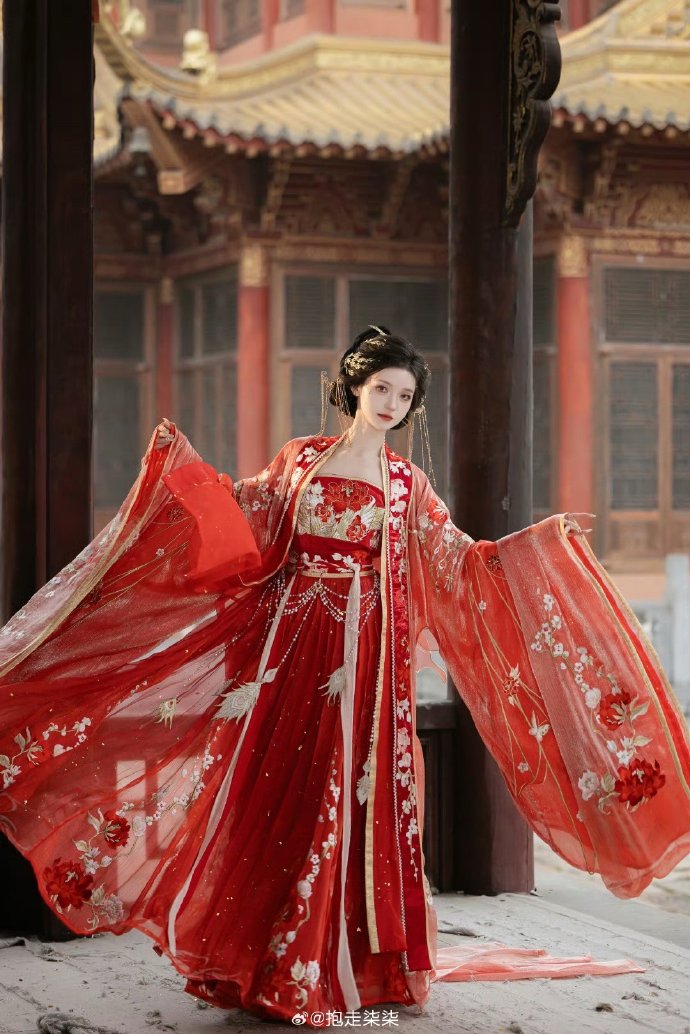 《百花杀》:孟子义主演剧王之争议,结局剧情引发热议